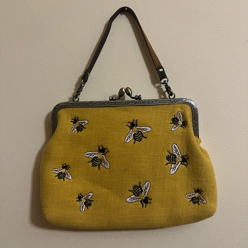 Retro Bumble Bee Clutch